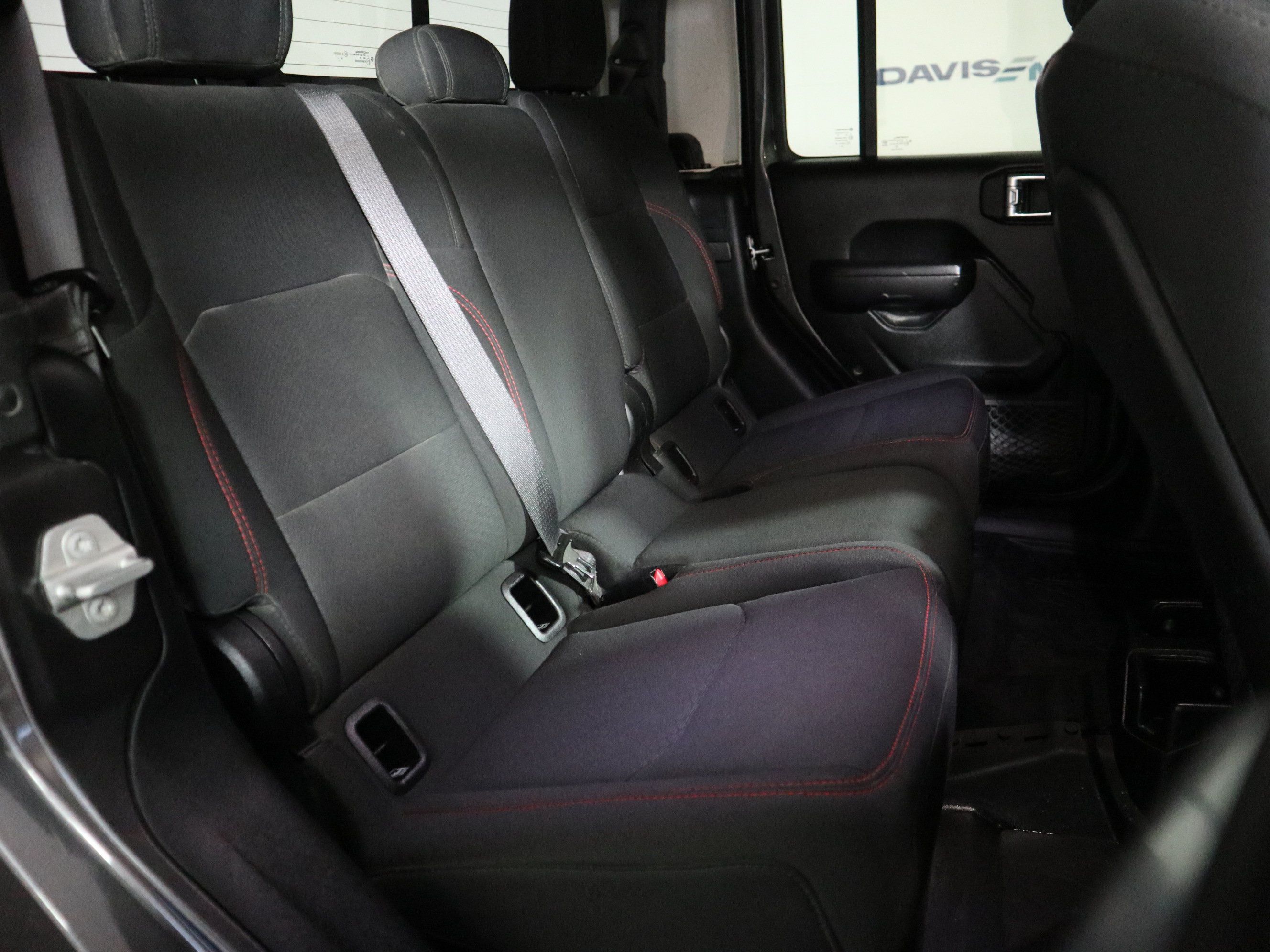 Used 2021 Jeep Gladiator Rubicon w/ Cold Weather Group AWD/4WD image 21