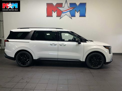 New 2026 Kia Carnival SX Prestige image 1