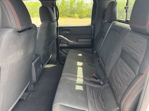 Certified 2025 Nissan Frontier Pro-X RWD image 16
