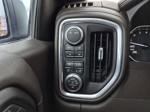 Used 2020 GMC Sierra 1500 SLT image 33