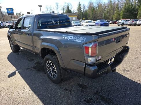 Used 2021 Toyota Tacoma TRD Sport image 5