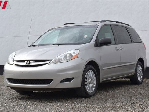 Used 2008 Toyota Sienna LE AWD/4WD image 8