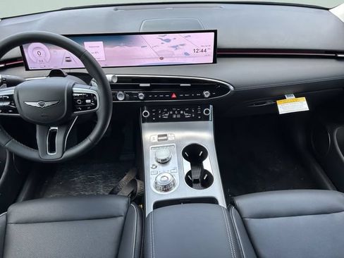 New 2026 Genesis GV70 2.5T Advanced w/ G1 Accessory Package AWD/4WD image 18