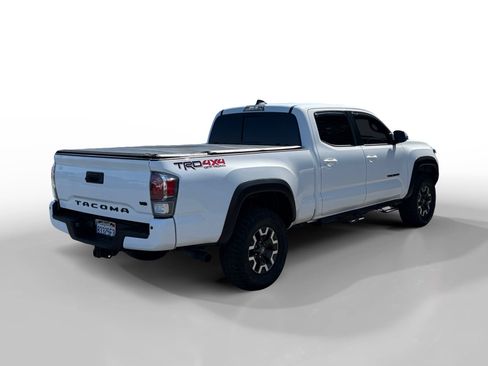 Used 2021 Toyota Tacoma TRD Off-Road w/ Technology Package AWD/4WD image 5