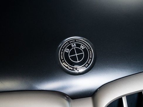 Used 2021 BMW M550i xDrive w/ Premium Package image 17