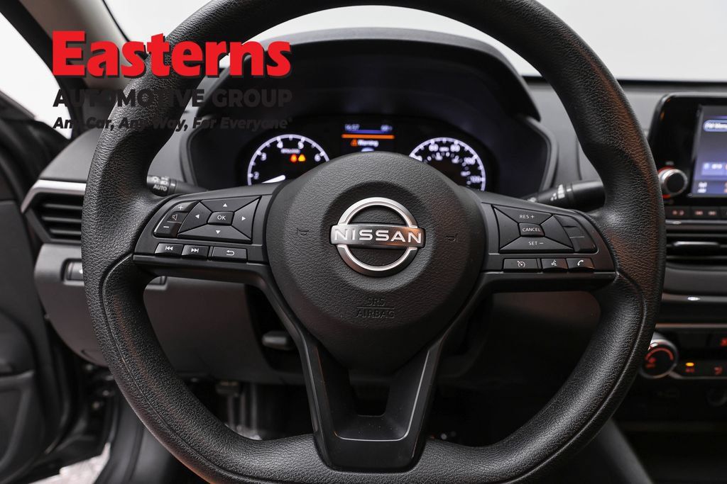 Used 2023 Nissan Altima 2.5 S FWD image 10
