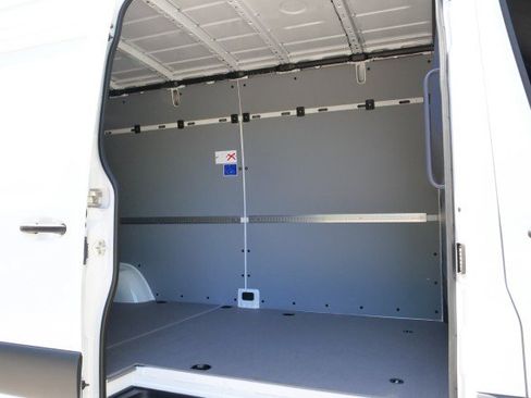 Used 2025 Mercedes-Benz Sprinter 2500 image 24