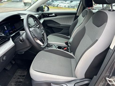 Used 2024 Volkswagen Taos S image 9