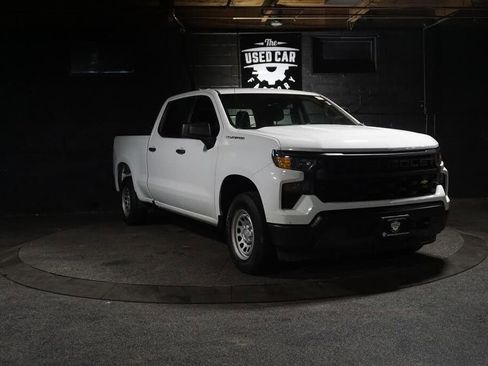Used 2022 Chevrolet Silverado 1500 W/T w/ Trailering Package AWD/4WD image 8