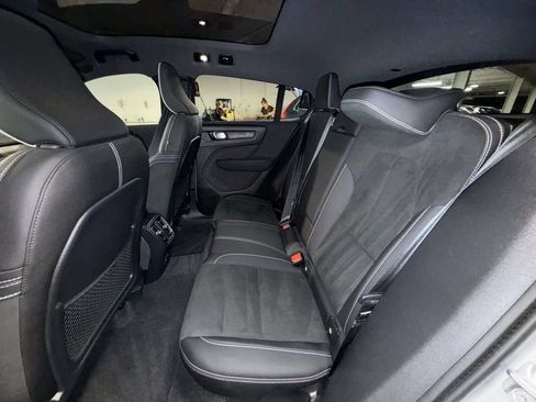 Used 2024 Volvo C40 P8 Recharge Ultimate w/ Protection Package Premier RWD image 19