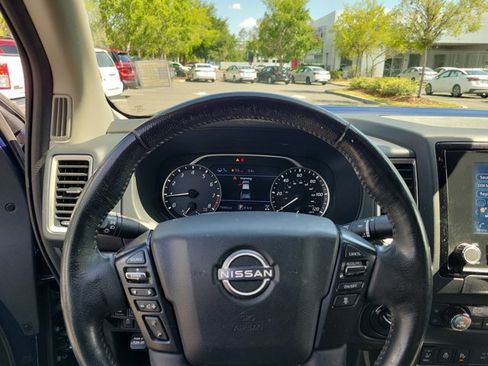 Used 2022 Nissan Frontier SV AWD/4WD image 22