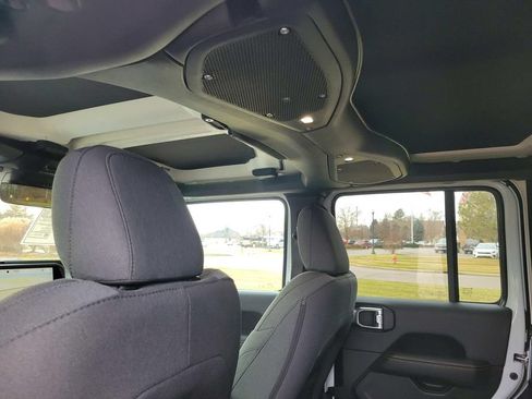 New 2025 Jeep Wrangler Unlimited Sahara w/ Safety Group AWD/4WD image 8