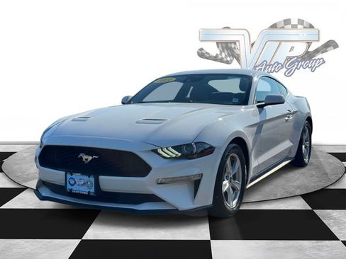 Used 2021 Ford Mustang Coupe RWD image 4