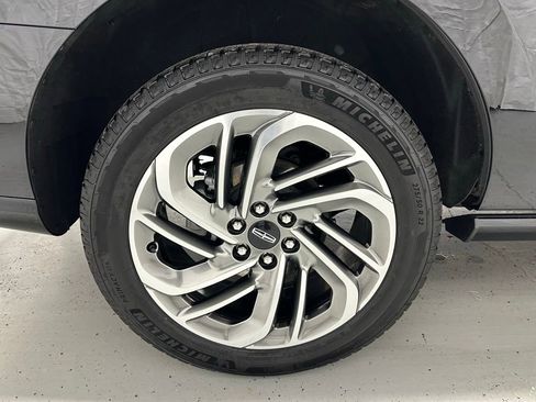 Used 2025 Lincoln Navigator Reserve image 71