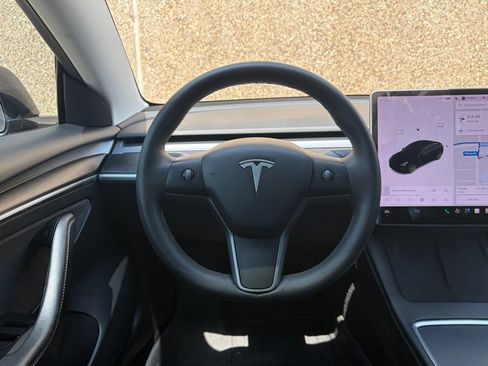 Used 2021 Tesla Model 3 Long Range AWD/4WD image 23