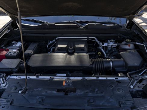 Used 2023 Chevrolet Colorado Z71 w/ Z71 Convenience Package 2 image 41