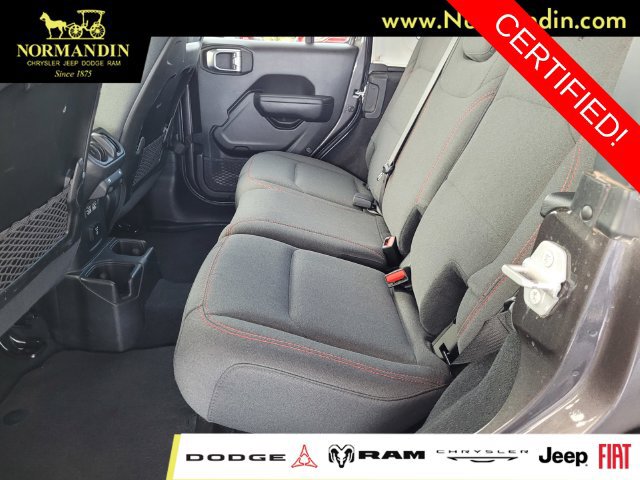 Certified 2025 Jeep Wrangler Unlimited Rubicon w/ Convenience Group AWD/4WD image 18