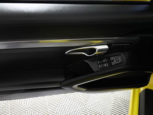 Used 2018 Porsche 911 Carrera S image 14