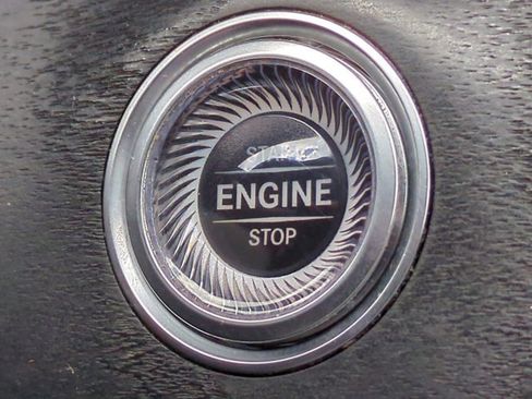 Certified 2019 Mercedes-Benz E 300 4MATIC image 28