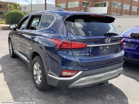Used 2019 Hyundai Santa Fe SE image 5