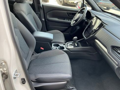 Certified 2025 Subaru Forester Premium AWD/4WD image 19