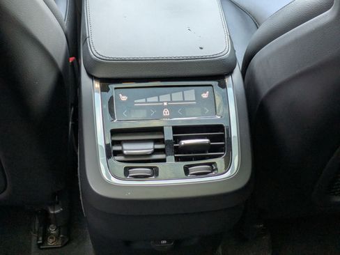 Used 2023 Volvo XC90 B5 Core w/ Climate Package image 29