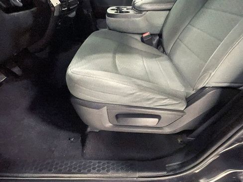 Used 2017 RAM 1500 Express w/ Express Value Package AWD/4WD image 17