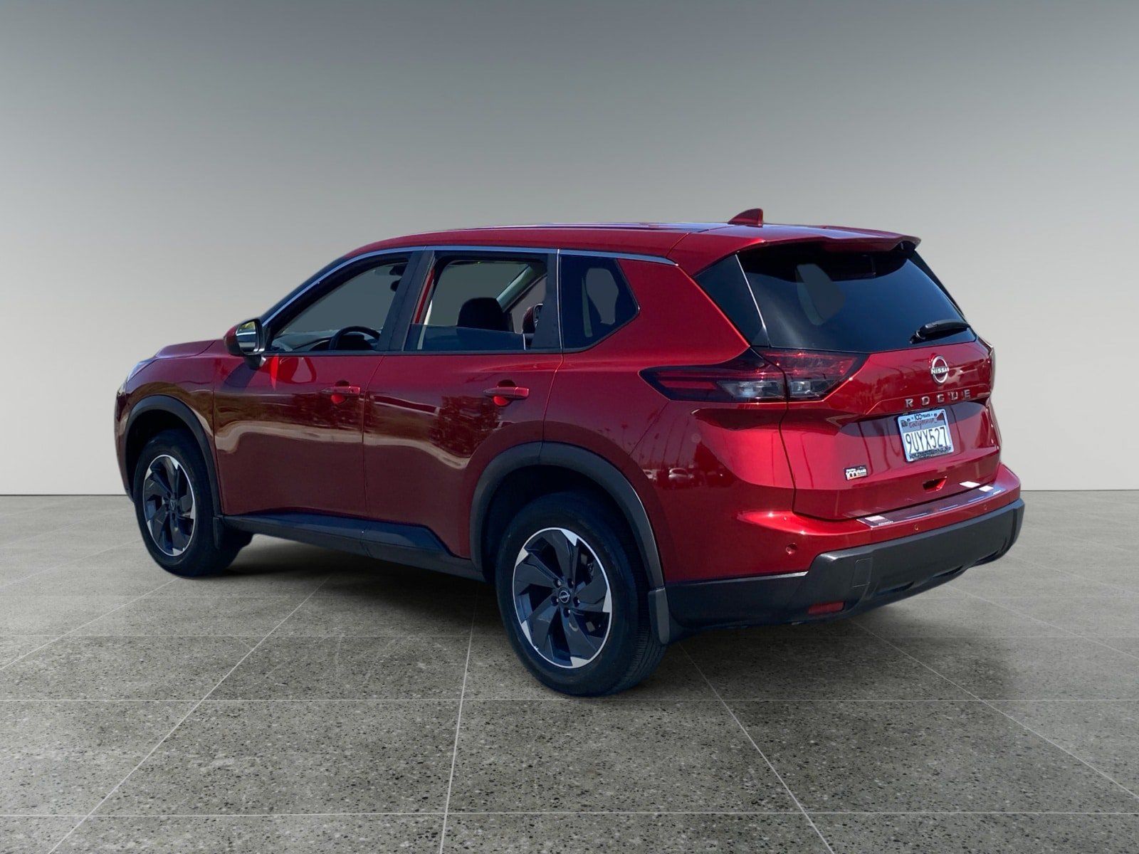 Used 2025 Nissan Rogue SV FWD image 3