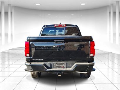 Used 2024 Chevrolet Colorado Z71 w/ Z71 Convenience Package 2