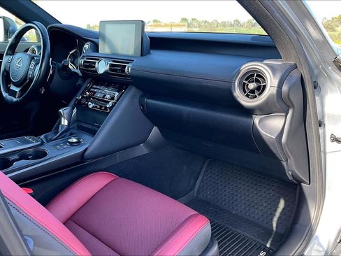 Used 2022 Lexus IS 300 image 19
