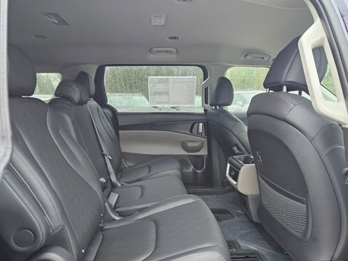New 2026 Kia Carnival LXS image 27