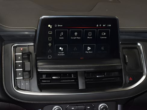 Used 2024 GMC Yukon SLT w/ SLT Premium Package AWD/4WD image 9