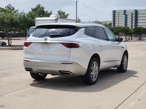 Used 2023 Buick Enclave Premium FWD image 5