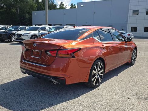 Certified 2021 Nissan Altima 2.5 SR FWD image 8