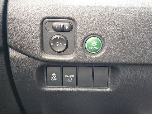 Used 2019 Honda Ridgeline Sport image 9