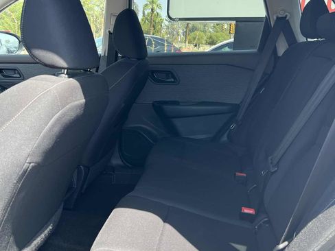 Used 2023 Nissan Rogue S image 19