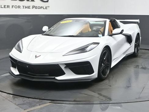 Used 2025 Chevrolet Corvette Stingray Preferred Conv w/ Z51 Performance Package RWD image 7
