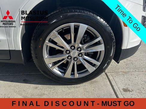 Used 2024 Cadillac XT5 Premium Luxury AWD/4WD image 3
