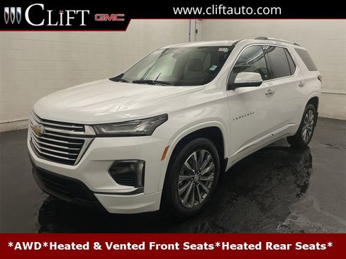 Used 2023 Chevrolet Traverse Premier image 1