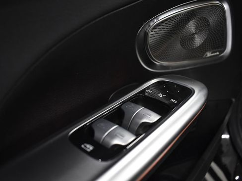 Used 2024 Mercedes-Benz C 300 C 300 image 24