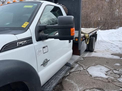 Used 2015 Ford F550 2WD Regular Cab Super Duty image 6