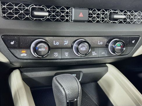 Certified 2024 Honda Accord EX image 15
