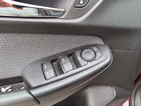 Used 2025 Chevrolet TrailBlazer LT FWD image 9