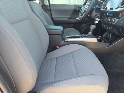 Used 2022 Toyota Tacoma SR5 image 20