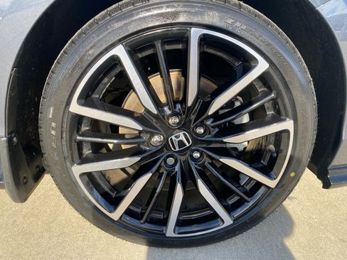 Certified 2023 Honda Accord Touring image 29