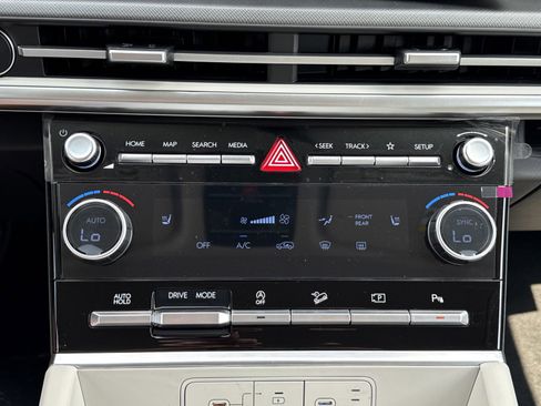 New 2026 Hyundai Santa Fe SEL FWD image 24