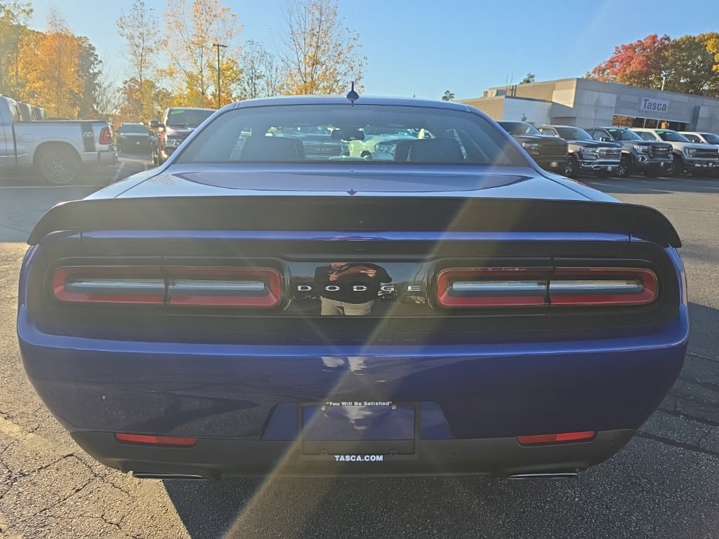 Used 2022 Dodge Challenger R/T Scat Pack RWD image 4