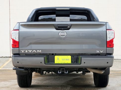 Used 2023 Nissan Titan SV w/ Accessory Utility Package RWD image 9