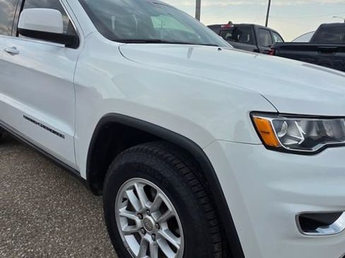 Used 2020 Jeep Grand Cherokee Laredo w/ Security & Convenience Group AWD/4WD image 4