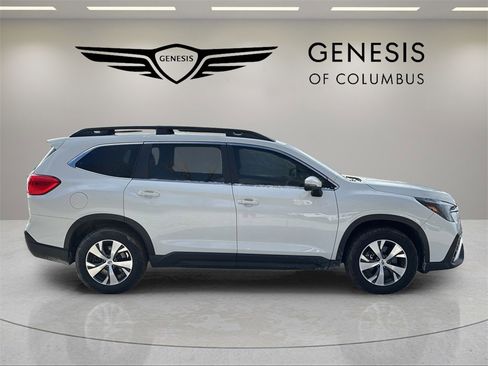 Used 2023 Subaru Ascent Premium w/ Convenience Package image 6